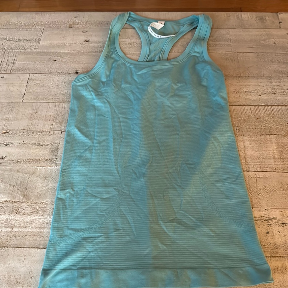 Lululemon tank top